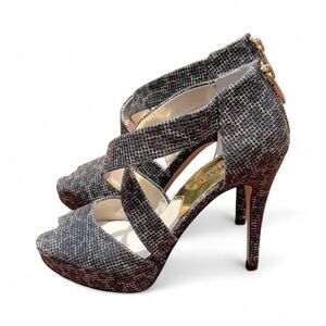 Michael Kors Black and Gold Textured snakeskin print Heels size 7